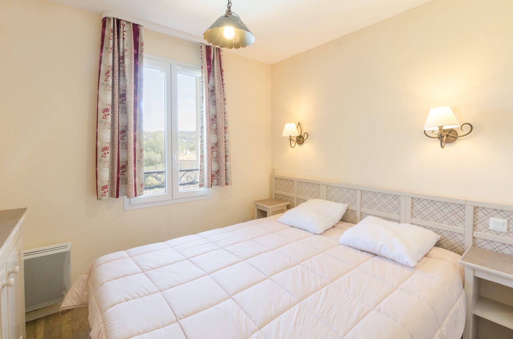 Residence Pierre & Vacances Les Coteaux De Pont-Royal Mallemort Dış mekan fotoğraf